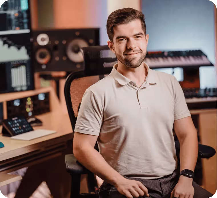 Zdjęcia ze studia Hugiz Records oferującego mix i mastering